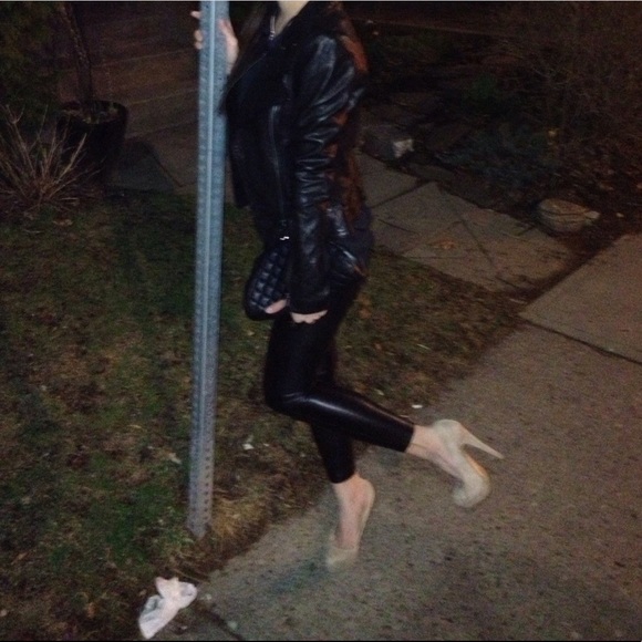 Aldo - nubuck heels - Picture 6 of 7